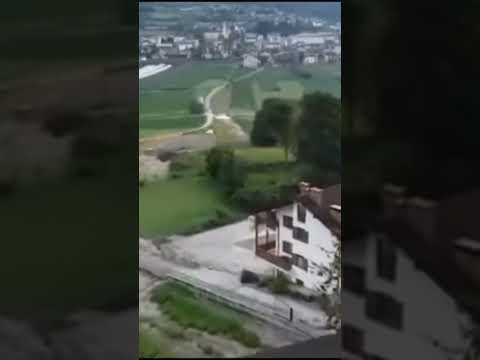 Trentino, le immagini aeree mostrano gli effetti della frana a Vigolo Vattaro #shorts #news