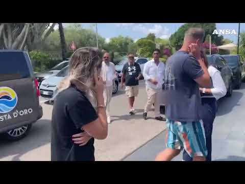 Palermo, alcuni superstiti della barca a vela affondata arrivano in albergo