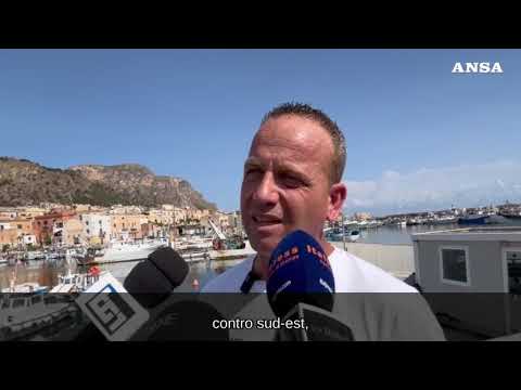 Palermo, un pescatore sulla nave affondata: “Non era un vento normale”