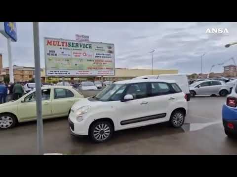 San Severo, uomo spara alla moglie per strada poi si uccide