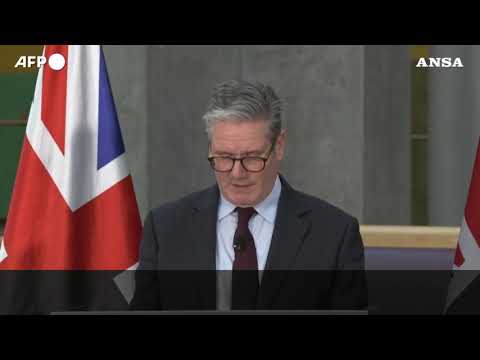 Starmer a Israele: “Ora e’ intollerabile fermare gli aiuti a Gaza”
