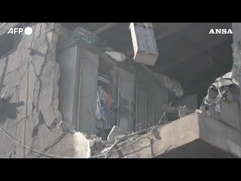 Beirut, distruzione e macerie dopo gli attacchi di Israele