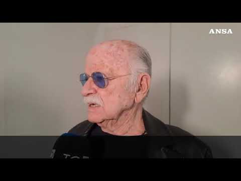 Gino Paoli: “Quello che accade non mi piace, lascio a voi sto mondo di m***a”
