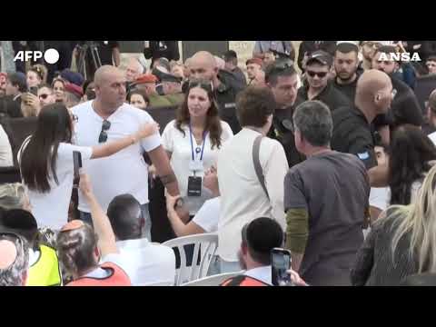 Gerusalemme, i parenti delle vittime di Hamas contestano Netanyahu