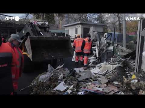 Ucraina, nuovi attacchi russi: colpite ancora Kiev e Kharkiv