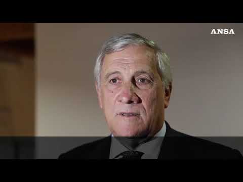 Tajani visita la mostra su Ungaretti, “la vedano tutte le scuole”