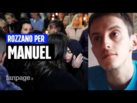 “Giustizia per Manuel” ucciso per un paio di cuffie: in 500 alla fiaccolata per le vie di Rozzano