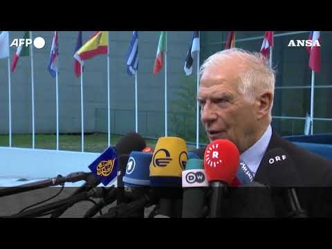Borrell: “E’ inaccettabile che Israele apra il fuoco sulle truppe Unifil”