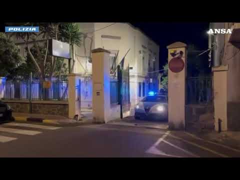 Violenza sessuale su ragazza minorenne, nove arresti