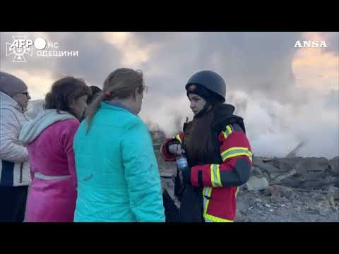 Ucraina, raid russo su Odessa: morti e feriti