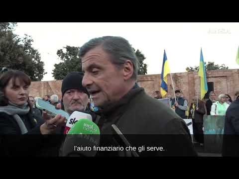 Ucraina, Calenda al sit-in per i “mille giorni di resistenza”