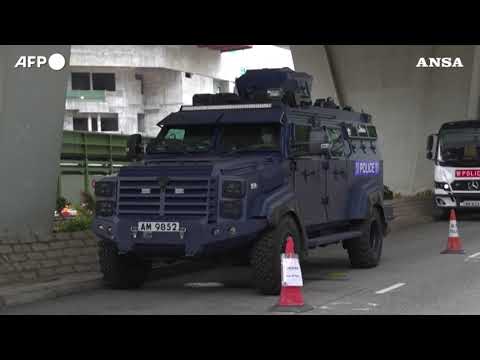 Hong Kong, folla al tribunale per la sentenza degli attivisti pro-democrazia