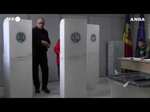 Moldavia al voto per il ballottaggio delle presidenziali