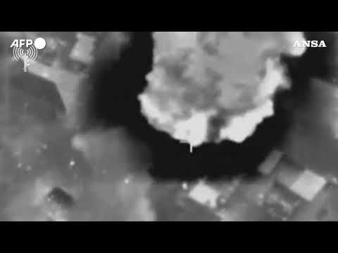 Libano, l’attacco israeliano su Beirut sud ripreso dall’Idf