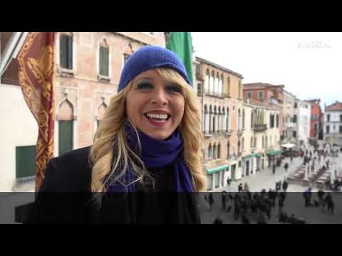 Venezia, ‘onda umana’ contro la violenza di genere