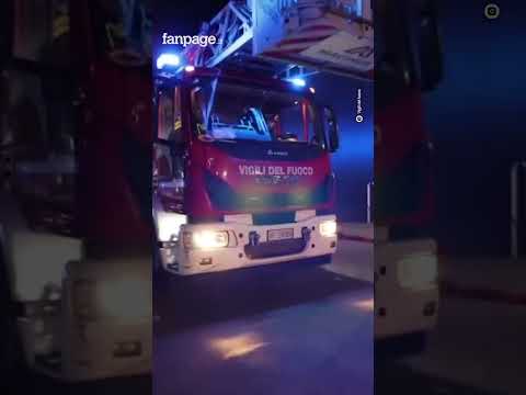 Fiamme in un’azienda a Campi Bisenzio