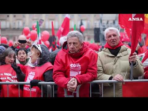 Sciopero generale, a Bologna migliaia al corteo di Cgil e Uil
