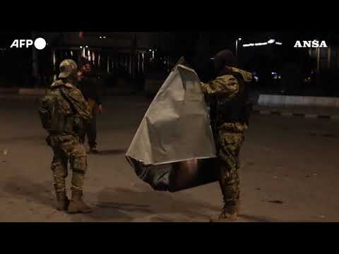 Siria, i ribelli jihadisti festeggiano la presa di Aleppo