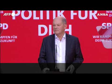 Scholz: “Sull’Ucraina servono negoziati reali”