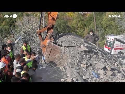 Libano, attacco di Israele a nord di Beirut, almeno 20 morti