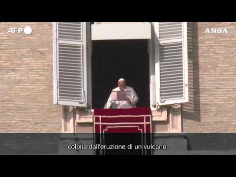 Angelus, il Papa ai fedeli: “State aiutando gli abitanti di Valencia?”