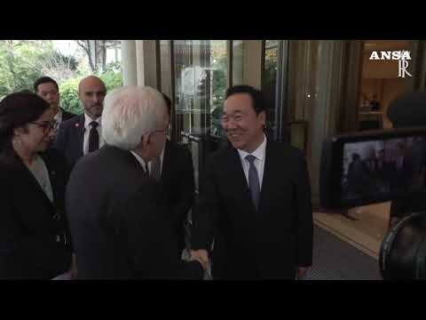 Cina, Mattarella visita il cimitero dei Missionari Cattolici e il tempio di Lingyin