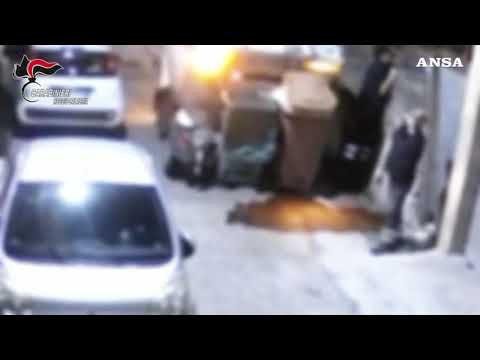 Rifiuti su proprieta’ privata, denunciati due operatori ecologici nel Reggino