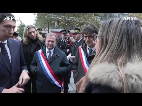 Parigi, omaggio alle vittime degli attentati del 2015