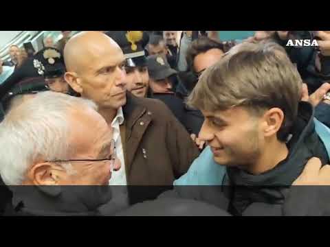 “Daje Mister”, l’arrivo a Fiumicino di Claudio Ranieri