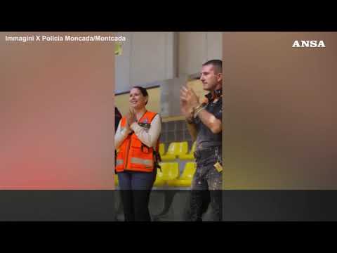 Valencia, salvata una donna intrappolata da tre giorni nella sua auto