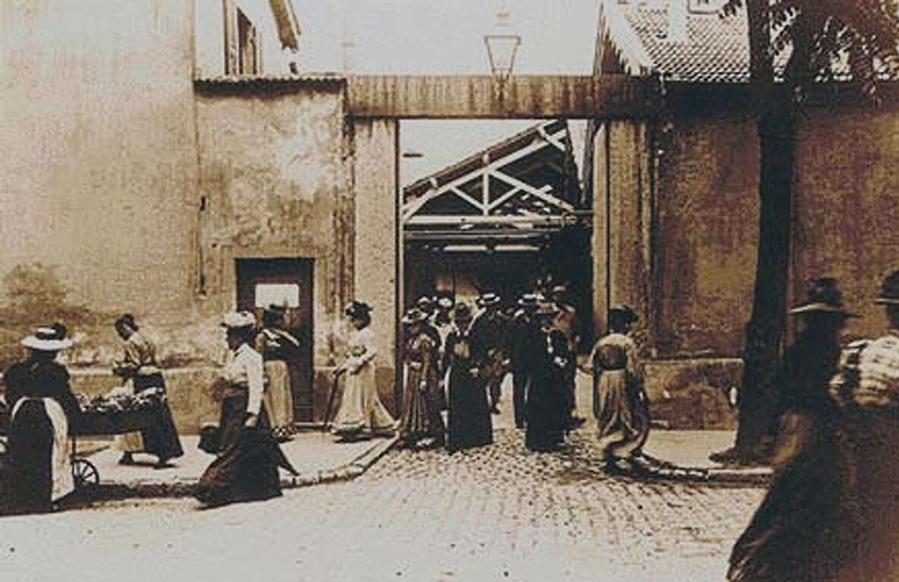 La storica proiezione dei fratelli Lumière – L’invenzione del chewing-gum – La rivincita di Dubček