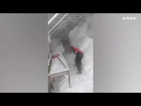 Alpinisti dispersi, soccorritori bloccati a Campo Imperatore