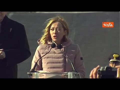 Meloni: Per il 2025 mettiamo nello zaino solo l’utile, per andare più veloci e vedere…