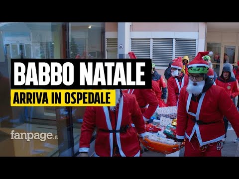 Roma, Babbo Natale si cala dal tetto dell’ospedale Bambino Gesù e porta i doni ai piccoli pazienti