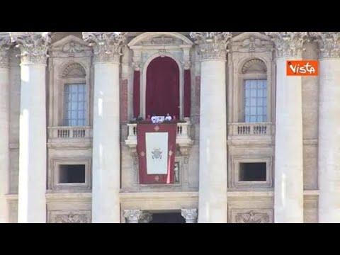 Papa Francesco a Natale: Tacciano le armi e cessi il fuoco in Ucraina e a Gaza, si aprano…