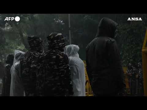 Morto l’ex premier Manmohan Singh, in India bandiere a mezz’asta