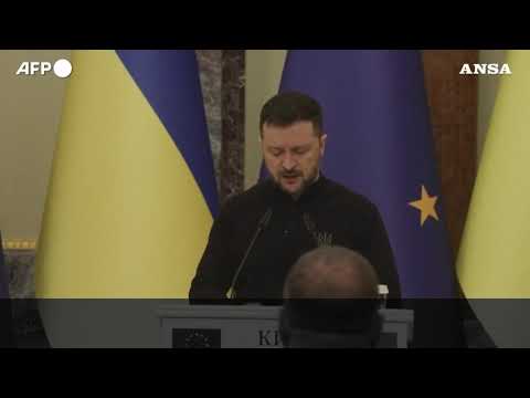 Zelensky: “L’invito ad aderire alla Nato e’ necessario per la nostra sopravvivenza”