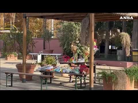 Roma, altarino davanti alla scuola del ragazzino caduto dalla finestra