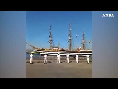 L’Amerigo Vespucci arriva al porto di Karachi in Pakistan