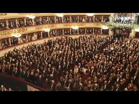Prima della Scala, suonato l’Inno di Mameli
