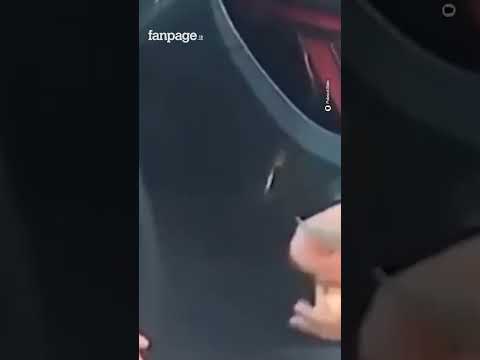 Droga nelle bottiglie d’acqua di plastica, arrestati 14 pusher