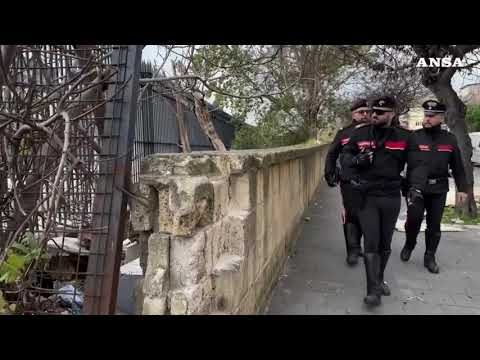 Napoli, donna violentata in una baraccopoli