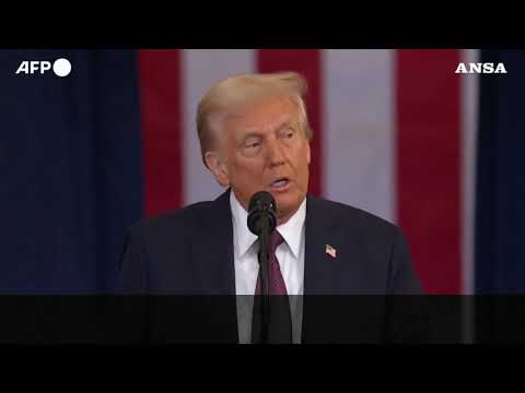 Trump: “Inizia l’eta’ dell’oro, il declino dell’America e’ finito”