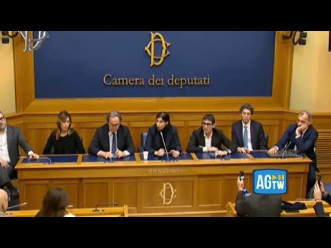 Caso Almasri, Schlein: «Meloni la smetta di nascondersi dietro ministri. Chiarisca su vicenda opaca»