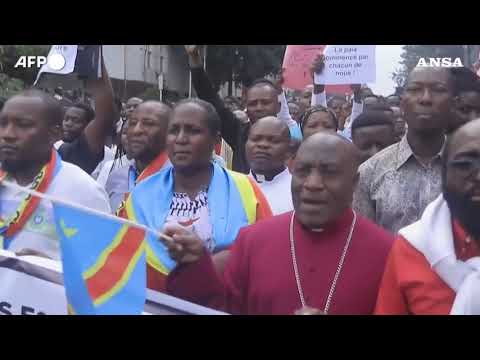 Congo, in migliaia in piazza a Bukavu per chiedere la pace