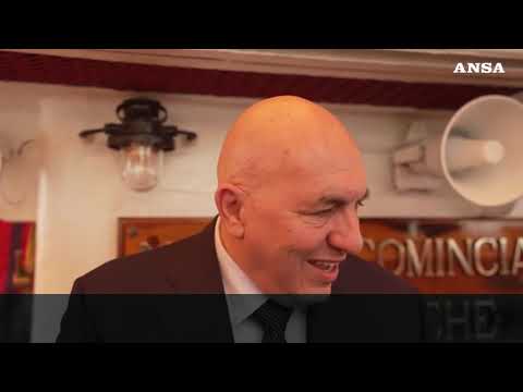Crosetto: “Trump lancia sassi in stagno ma accelera soluzioni”