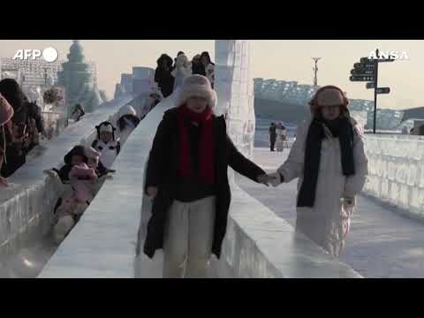 Cina, ad Harbin si apre il festival delle sculture di ghiaccio