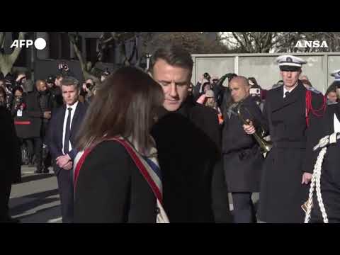 Francia, Parigi ricorda i 10 anni dall’attentato alla sede di Charlie Hedbo