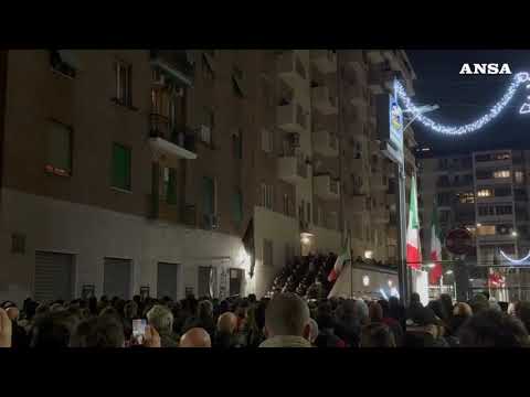 Acca Larenzia, saluti romani e grida di ‘Presente’ davanti all’ ex sede del Msi