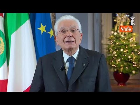 Mattarella: Sono patrioti i migranti che amano Italia e ne rispettano le leggi